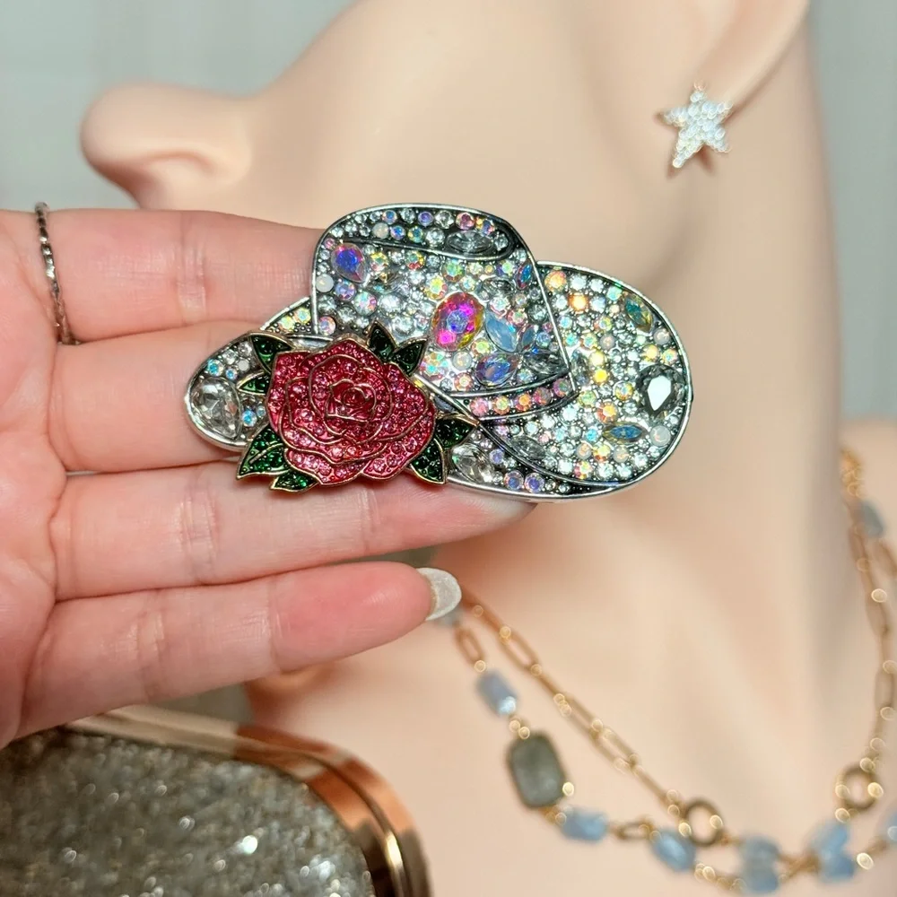 ⚜️ Crystal Rose Hat Brooch - Picture 3 of 6